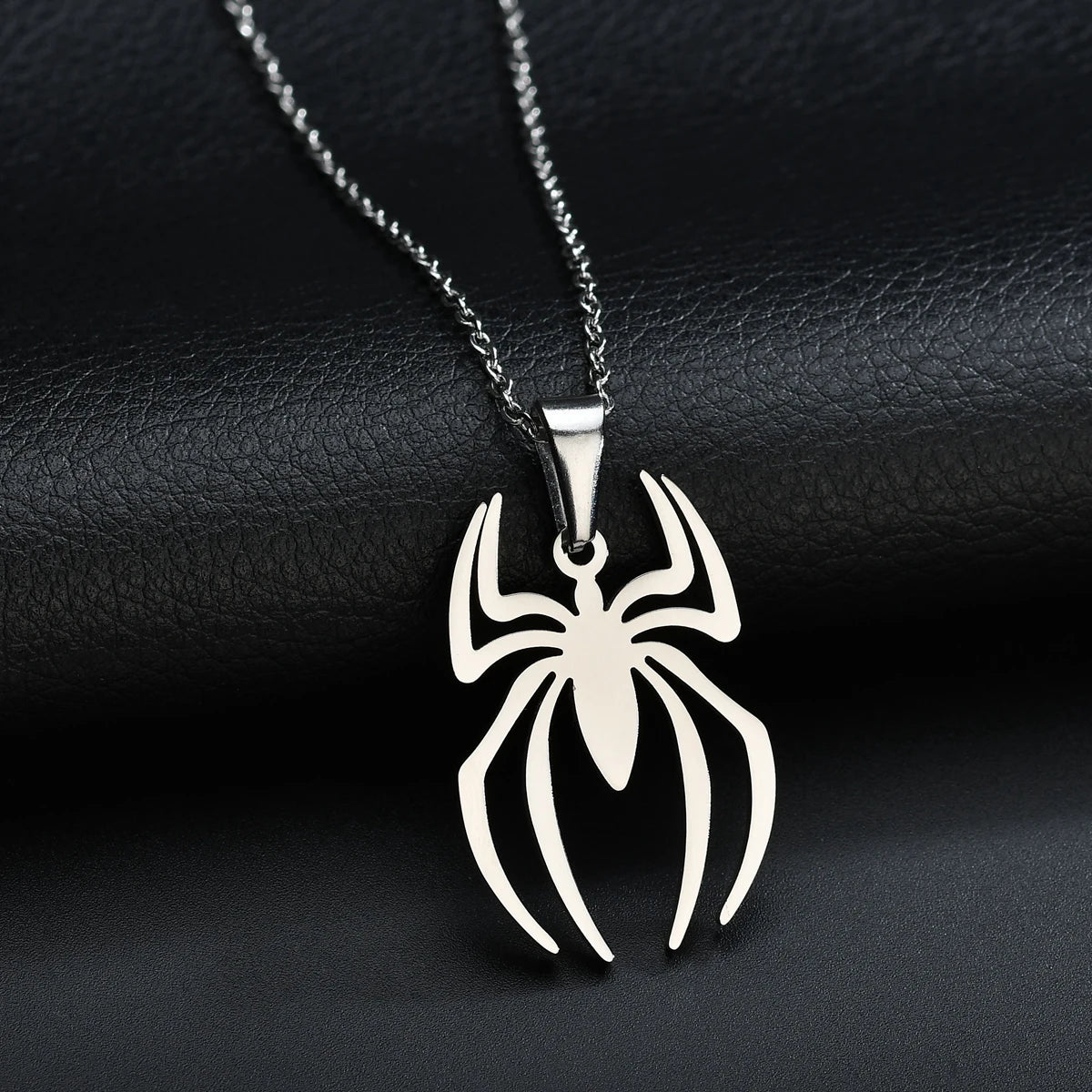 Spider Pendant Round Chain Necklace | Stainless Steel Halloween Jewelry for Women & Men