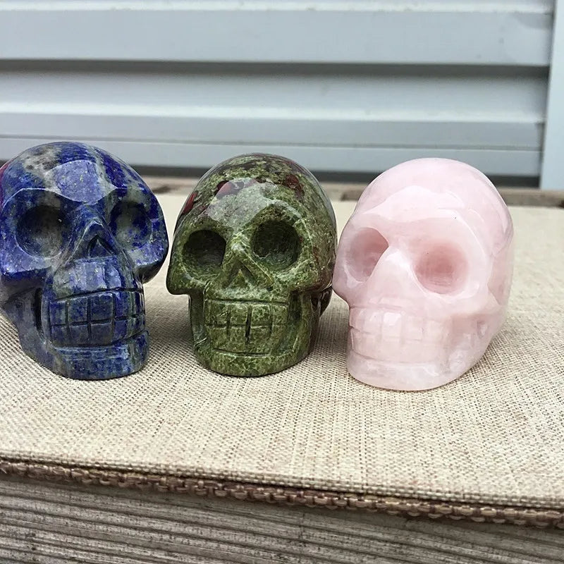 Natural Crystals Skulls Mineral Ghost Head Polished Carved Halloween Gift Desktop Home Decor Stone Crafts Skull Statues 14colors