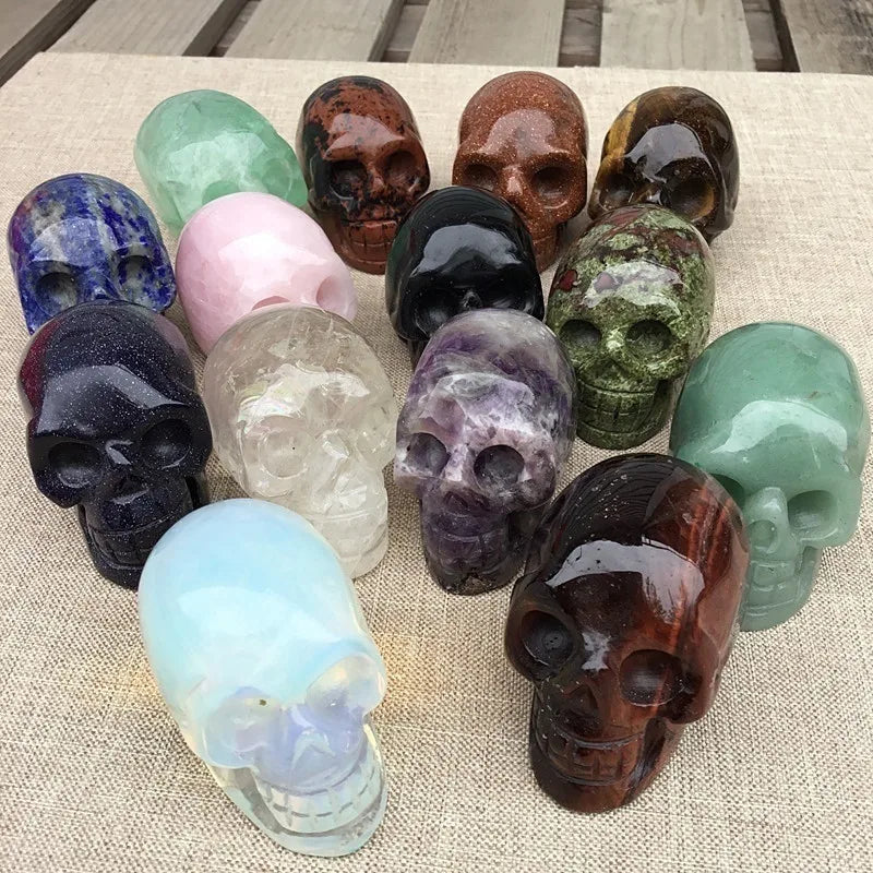 Natural Crystals Skulls Mineral Ghost Head Polished Carved Halloween Gift Desktop Home Decor Stone Crafts Skull Statues 14colors