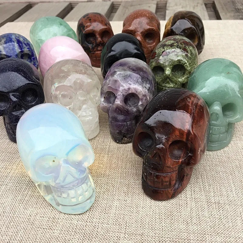 Natural Crystals Skulls Mineral Ghost Head Polished Carved Halloween Gift Desktop Home Decor Stone Crafts Skull Statues 14colors