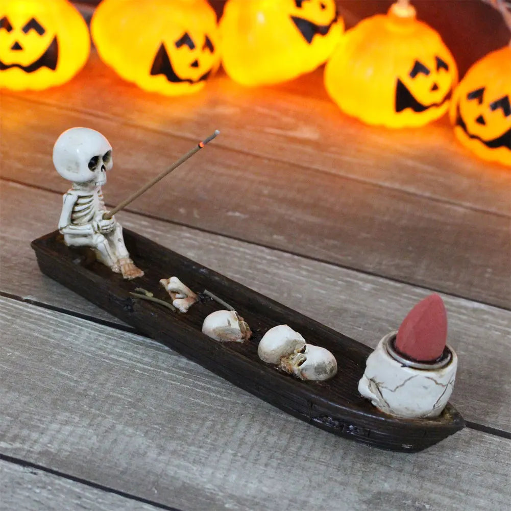 Creative Skull Incense Holder Resin Halloween Decor Boat Decorative Incense Holder Backflow Incense Burner Cool Room Decorations