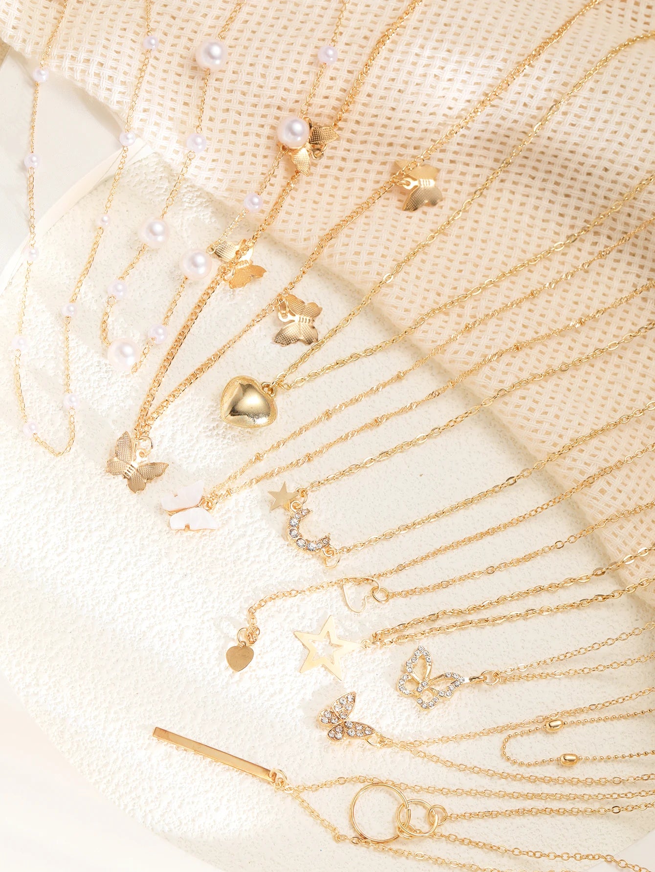 11 Pcs Women's Zircon Necklace Set Gold Color Fashion Love Heart Butterfly Pendant Hypoallergenic Neck Chain Boho Jewelry Gifts