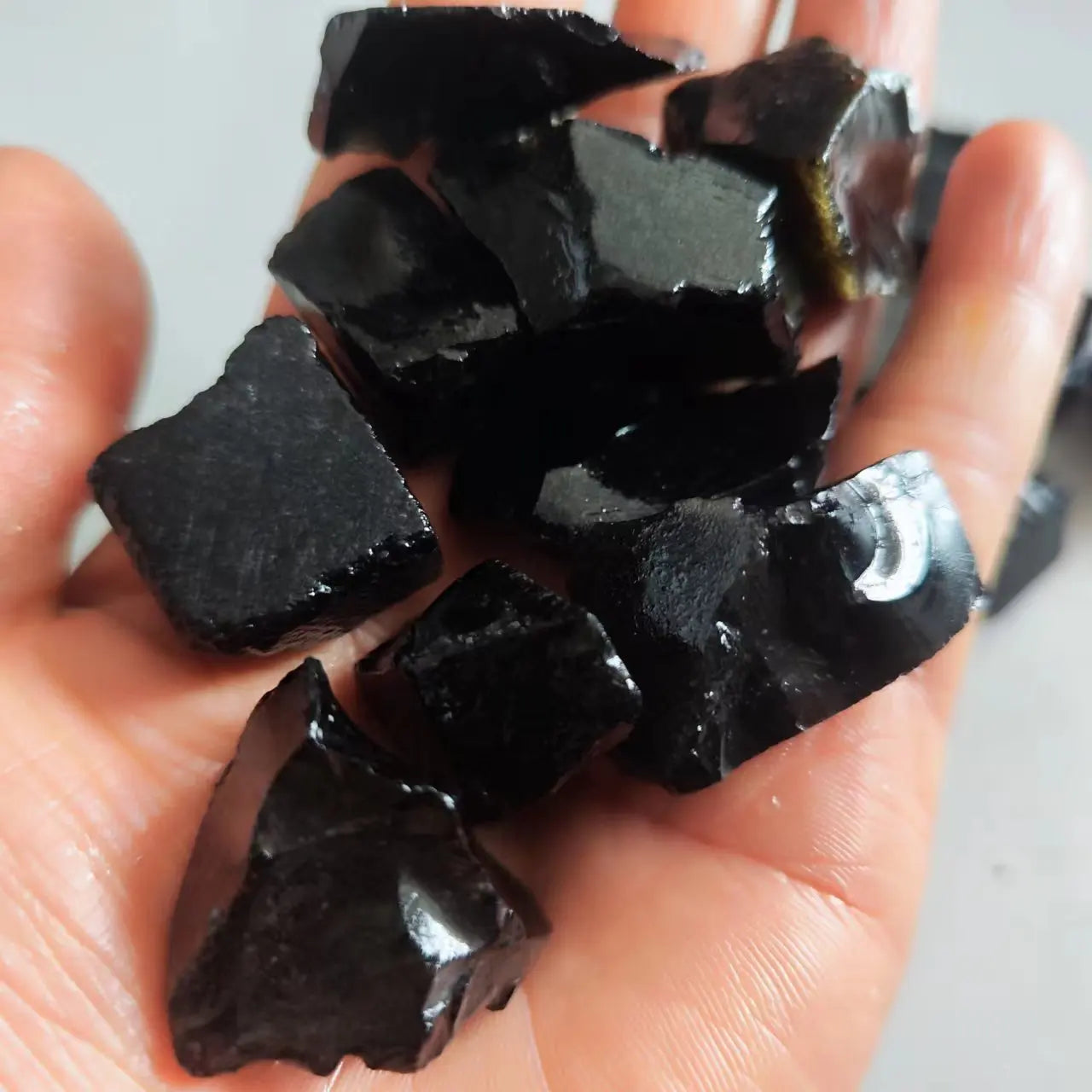 Natural Obsidian Irregular Healing Black Crystals Stones Mineral Rock Specimen Decoration Energy Healing Stone