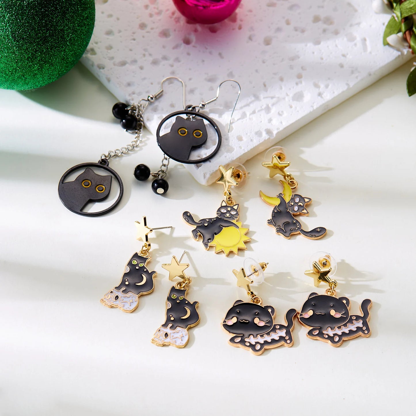 Cute Halloween Skull Bat Pumpkin Stud Earring for Women Jewelry Enamel Cat Star Moon Spider Ghost Dangle Piercing Party Ear Gift