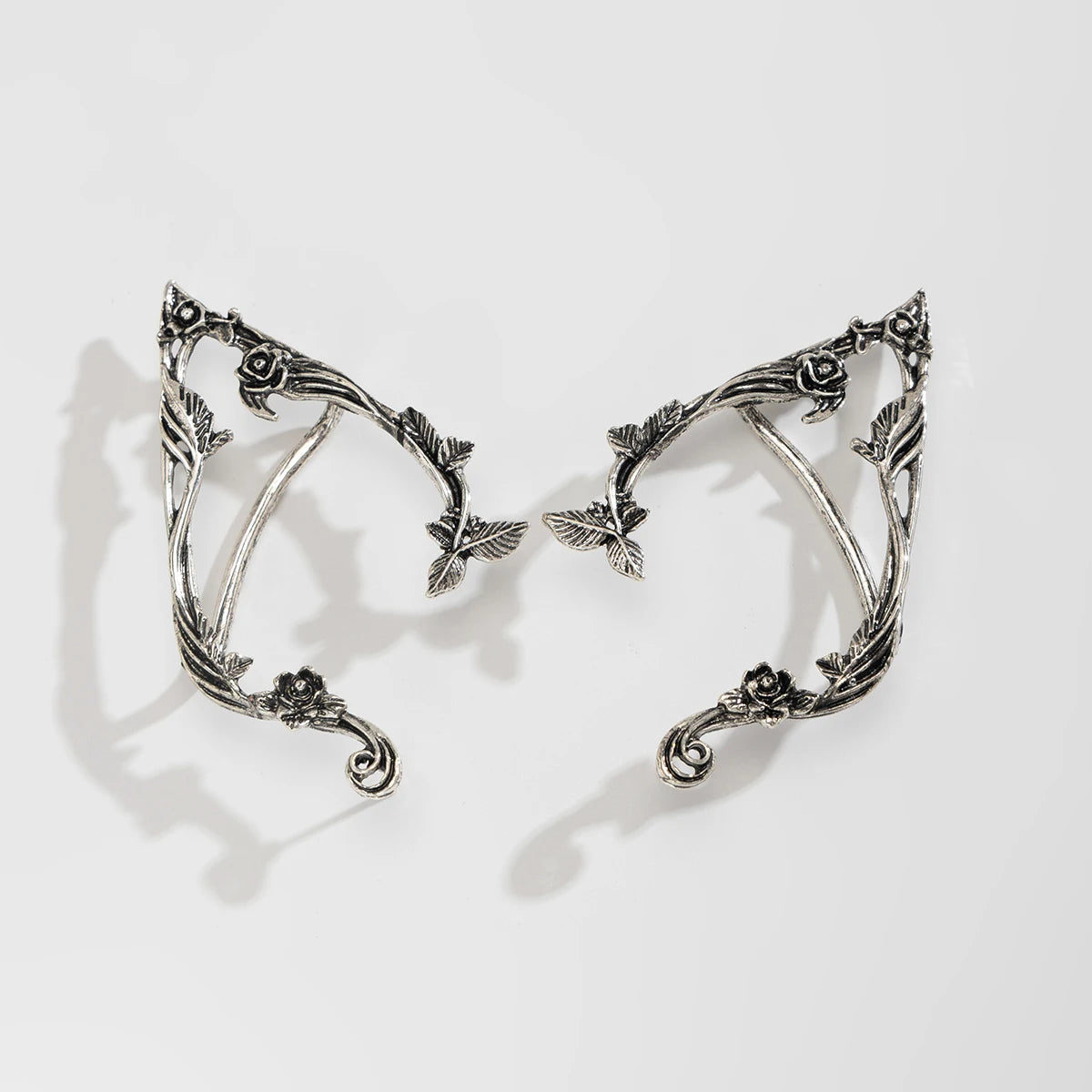 Ingemark 1Pair Goth Fairy Elf Ear Cuff Earrings Women Fashion Statement Vintage Piercing Clip Earring Halloween Party Jewelry