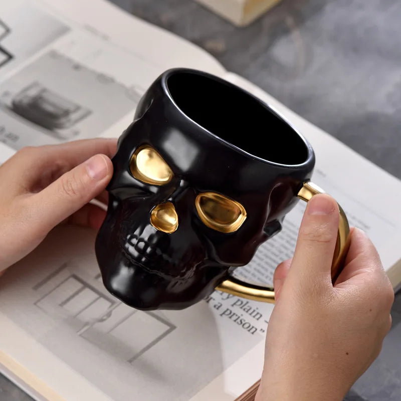 1PC 600ML Halloween Skull Cup with Handle Lidless Ceramic Cup Funny Water Beer Milk Cup Mocha Cup Creative Modeling Mug