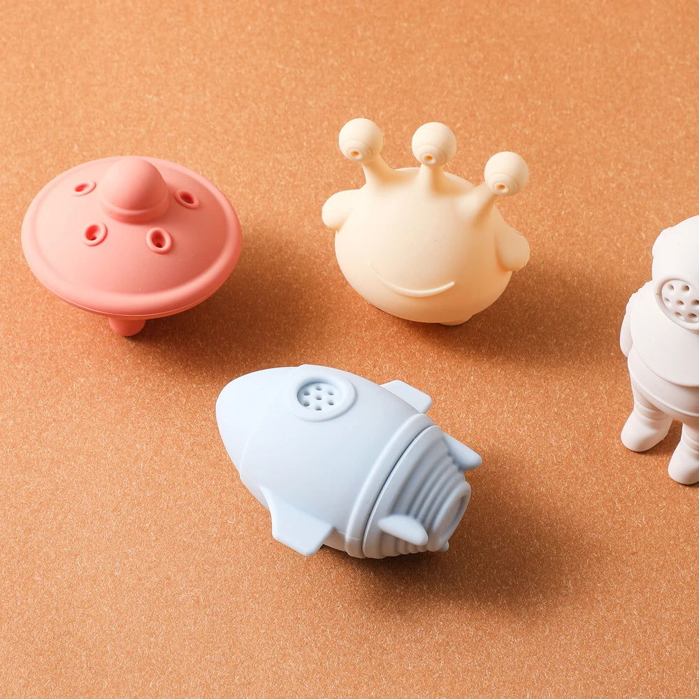 Children's Bath Toys Silicone Space Water Spray Pinch Toys Early Education Intelligence Baby Water Bathtub Bathroom Toys Set
