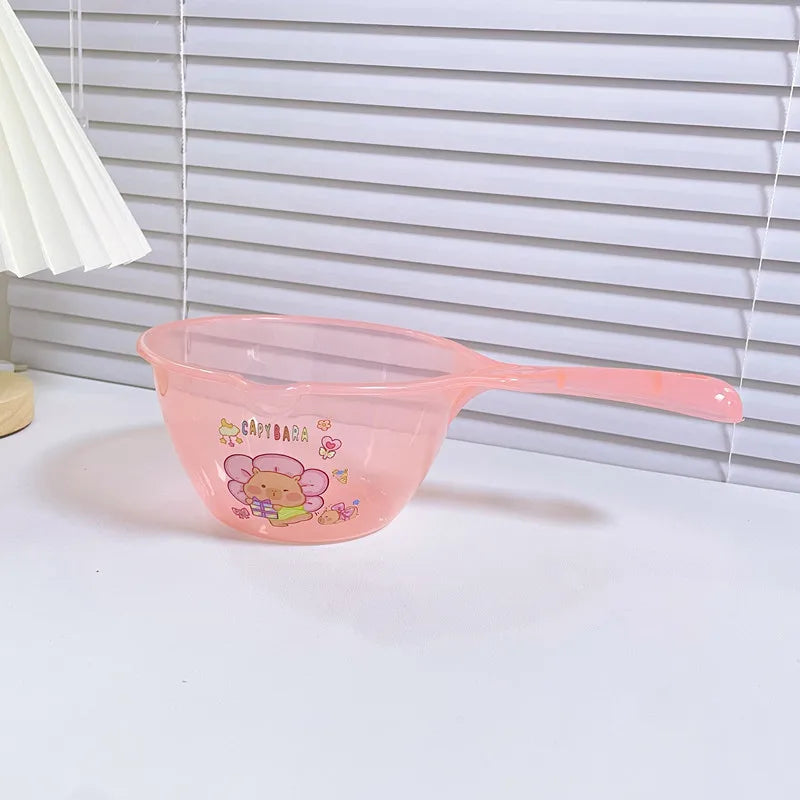 New cartoon Hello Kitty household kitchen water scoop Large plastic hair washing shower spoon portable transparent water spoon