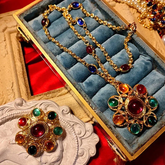 2023 Ornament Mid-Ancient Baroque Glaze Colored Gems Flower Brooch Necklace Sweater Chain Clavicle Chain Necklace Set