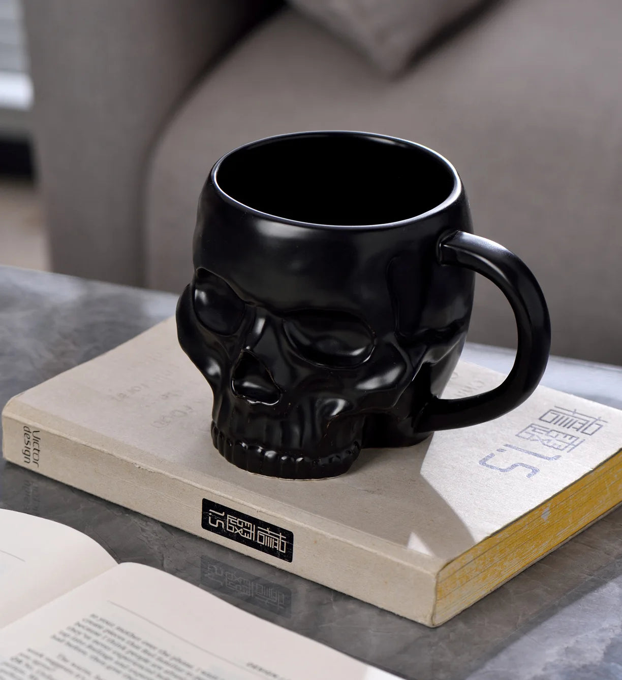 1PC 600ML Halloween Skull Cup with Handle Lidless Ceramic Cup Funny Water Beer Milk Cup Mocha Cup Creative Modeling Mug