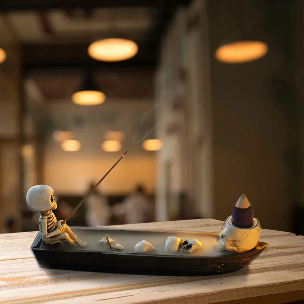 Creative Skull Incense Holder Resin Halloween Decor Boat Decorative Incense Holder Backflow Incense Burner Cool Room Decorations