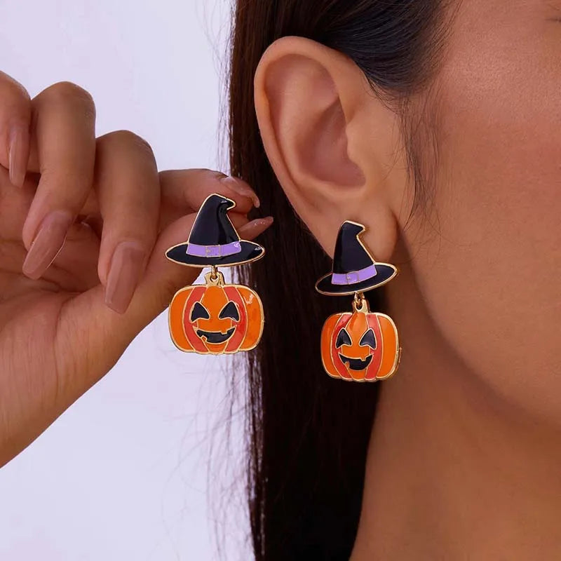 Cute Halloween Skull Bat Pumpkin Stud Earring for Women Jewelry Enamel Cat Star Moon Spider Ghost Dangle Piercing Party Ear Gift