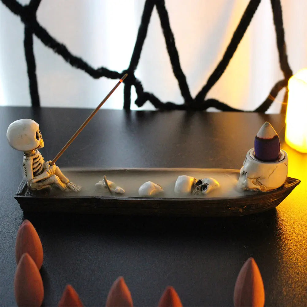 Creative Skull Incense Holder Resin Halloween Decor Boat Decorative Incense Holder Backflow Incense Burner Cool Room Decorations