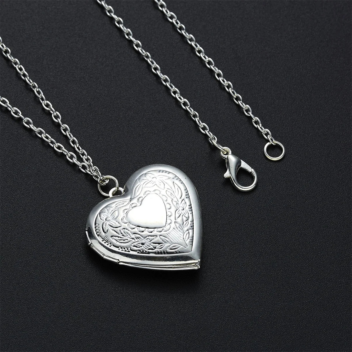 Silver Color Love Heart Photo Frame Pendant Necklace For Women I Love You Flower Pattern Heart Openable Locket Necklace Jewelry