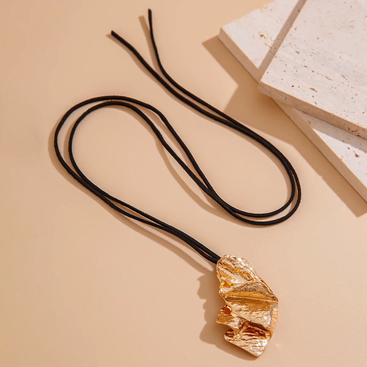 Ingemark Goth Black Korean Velvet Bow Chain Necklace for Women Punk Irregular Metal Pendant Choker Halloween Neck Jewelry Gift