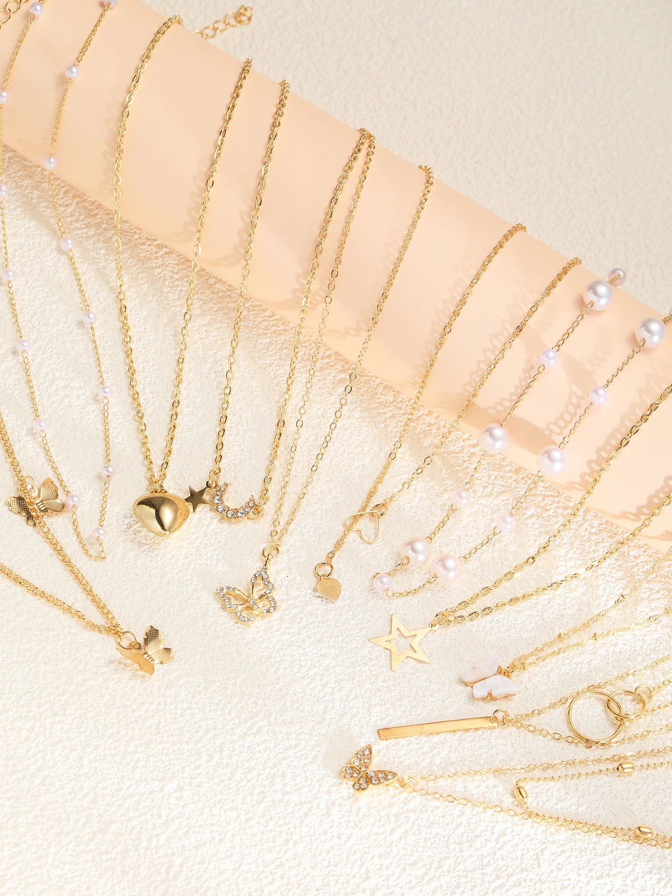 11 Pcs Women's Zircon Necklace Set Gold Color Fashion Love Heart Butterfly Pendant Hypoallergenic Neck Chain Boho Jewelry Gifts