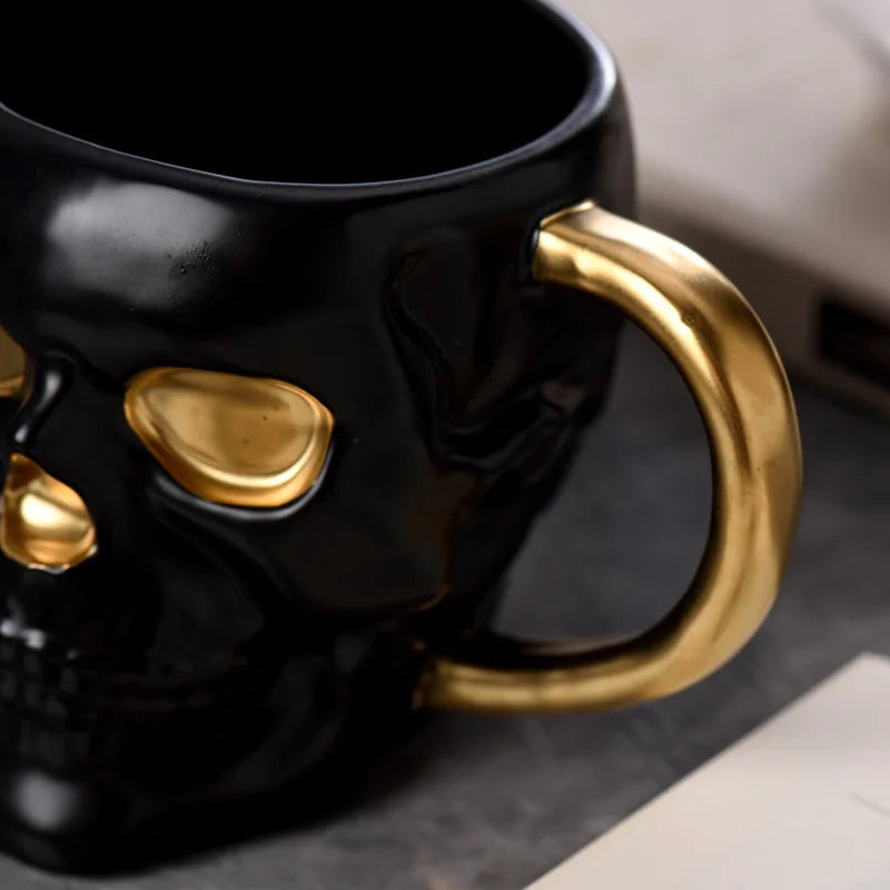 1PC 600ML Halloween Skull Cup with Handle Lidless Ceramic Cup Funny Water Beer Milk Cup Mocha Cup Creative Modeling Mug