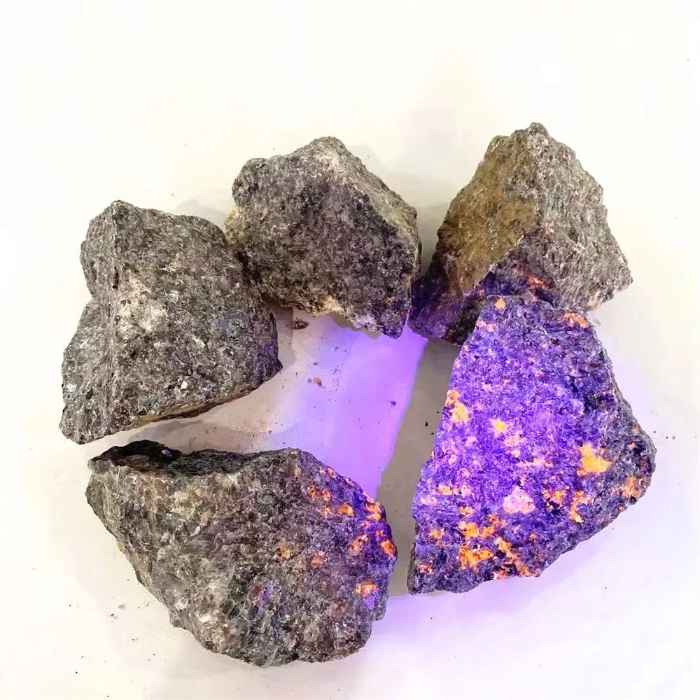 Healing natural sodalite yooperlites rough stone glittery healing crystal raw yooperlite stone for decoration