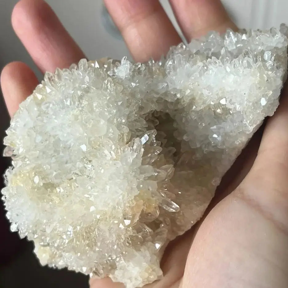 100% Natural Crystal Cluster Chrysanthemum Raw Stone Crystals Quartz Cluster Gemstone Specimen Meditation Feng Shui Home Decor