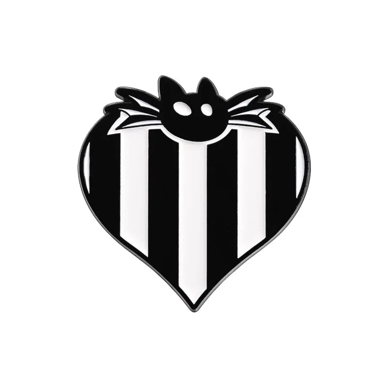 Anime Heart Rose Enamel Pins You Are Dreamy Cartoon Horror Mask Coffin Spider Lapel Badges Halloween Backpack Jewelry Gifts