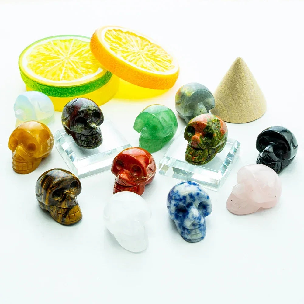 Natural Crystals Skulls Mineral Ghost Head Polished Carved Halloween Gift Desktop Home Decor Stone Crafts Skull Statues 14colors