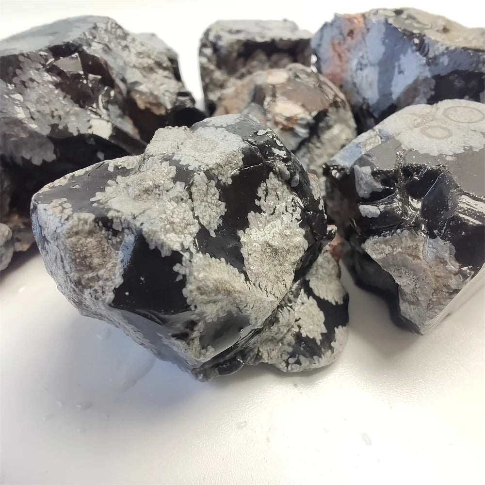 Natural Raw Snowflake Obsidian Material Stone Rough Crystal Healing Stone Reiki Healing Energy Healing Stone Home Decoration
