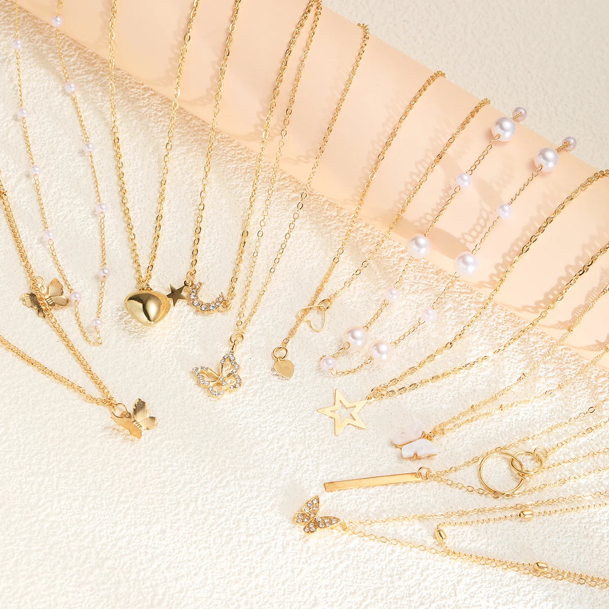 11 Pcs Women's Zircon Necklace Set Gold Color Fashion Love Heart Butterfly Pendant Hypoallergenic Neck Chain Boho Jewelry Gifts