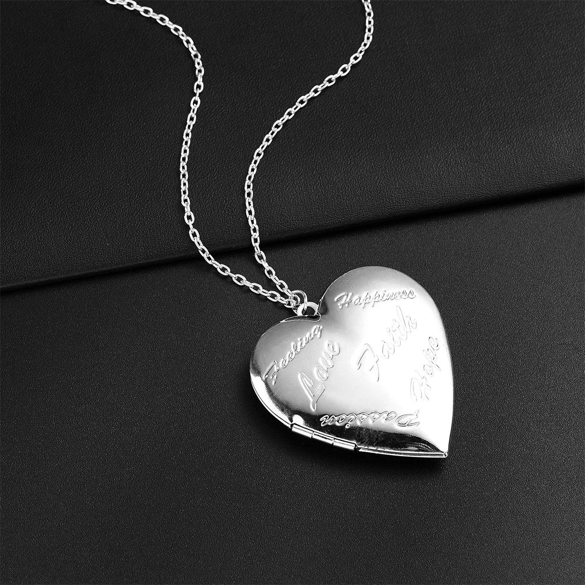 Silver Color Love Heart Photo Frame Pendant Necklace For Women I Love You Flower Pattern Heart Openable Locket Necklace Jewelry