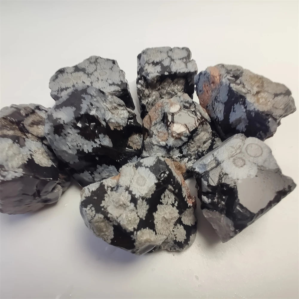 Natural Raw Snowflake Obsidian Material Stone Rough Crystal Healing Stone Reiki Healing Energy Healing Stone Home Decoration