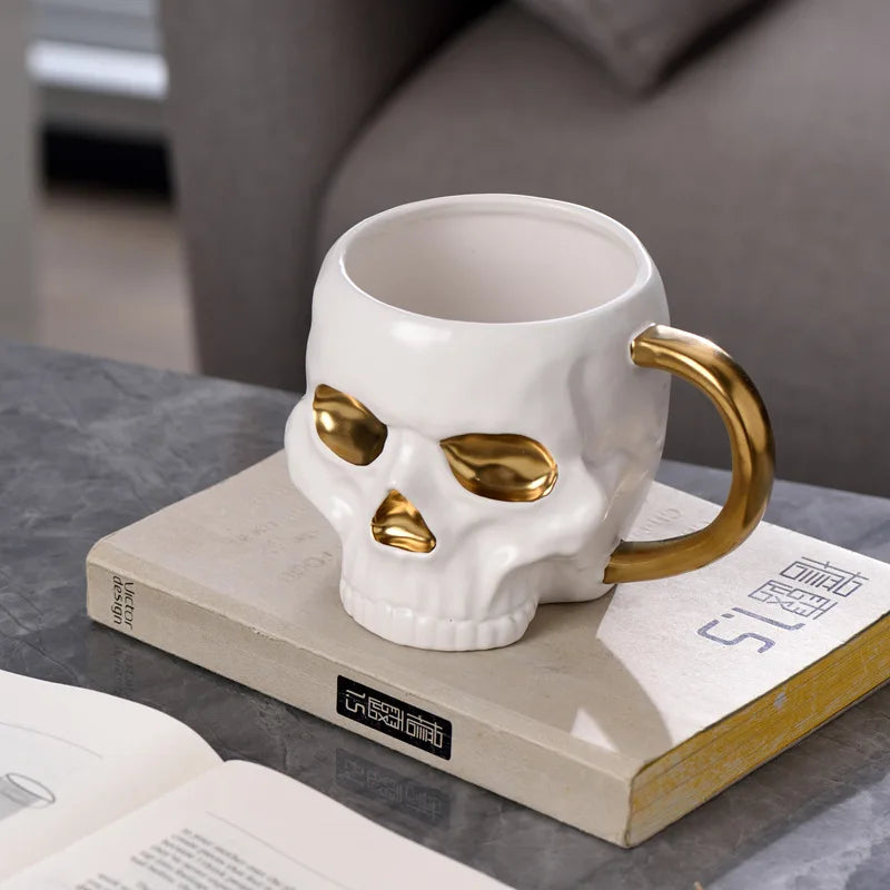 1PC 600ML Halloween Skull Cup with Handle Lidless Ceramic Cup Funny Water Beer Milk Cup Mocha Cup Creative Modeling Mug
