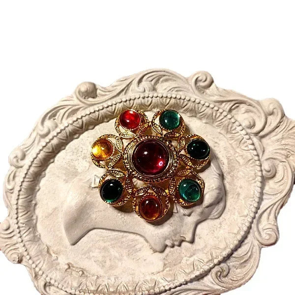 2023 Ornament Mid-Ancient Baroque Glaze Colored Gems Flower Brooch Necklace Sweater Chain Clavicle Chain Necklace Set