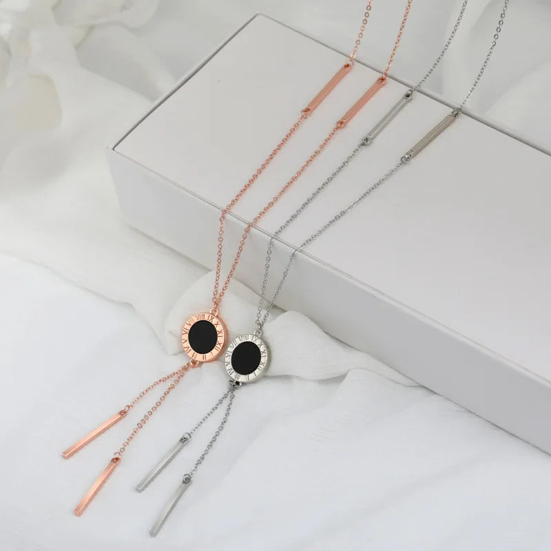 Fashion Geometric Disc Roman Digit Numbers Long Tassel Necklaces & Pendants Autumn Winter Sweater Chain Necklace Women Jewelry