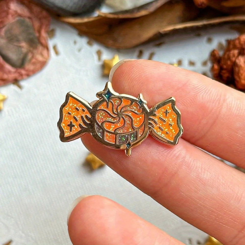 Halloween Glitter Spooky Candies Enamel Pins Gothic Skull Metal Badge Witchy Lollipop Brooch for Jewelry Accessory Best Gifts