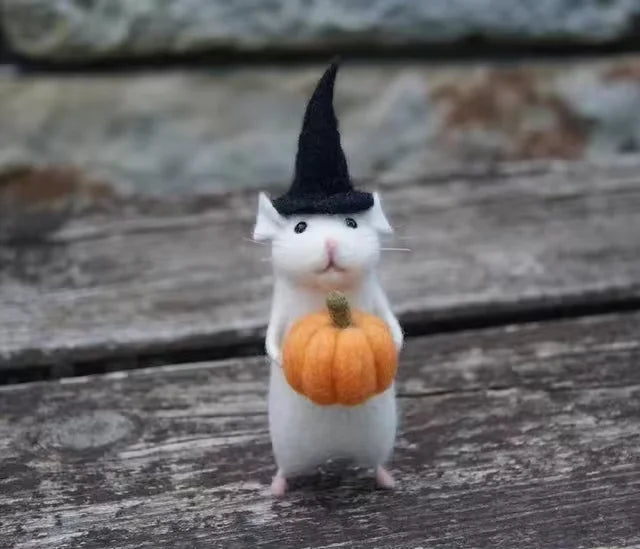 Halloween Handmade Wool Needle Felt Mouse Toy Set Desktop Decoration Creative Mini Little White Mouse Holding Pumpkin Cloth Doll