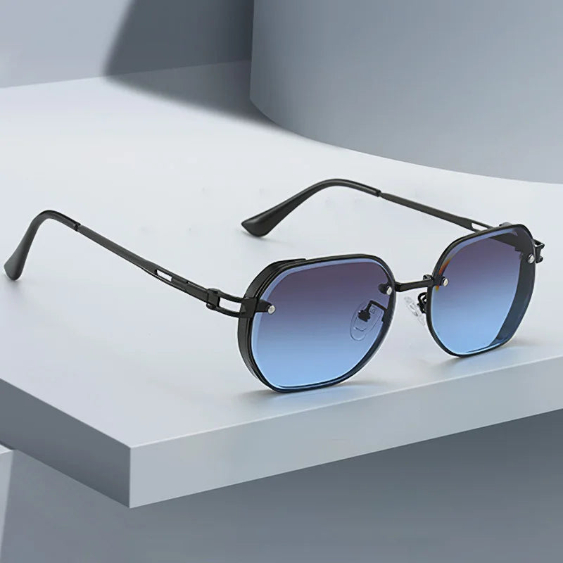 2025 New in Sunglasses for Women Black Frame Gold Border Decoration Fashionable Black Lens Glasses Sunglasses Sunglasses Women