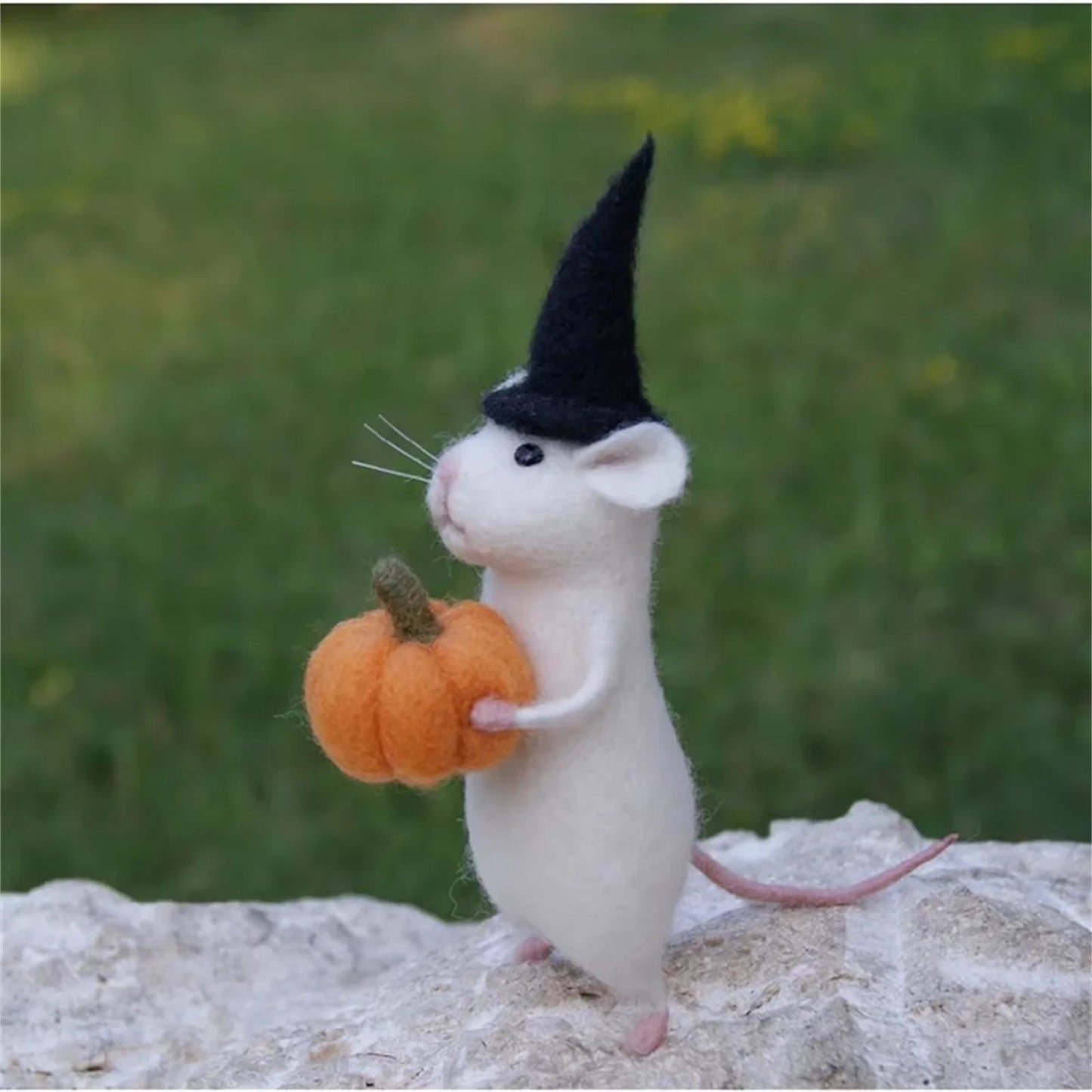 Halloween Handmade Wool Needle Felt Mouse Toy Set Desktop Decoration Creative Mini Little White Mouse Holding Pumpkin Cloth Doll