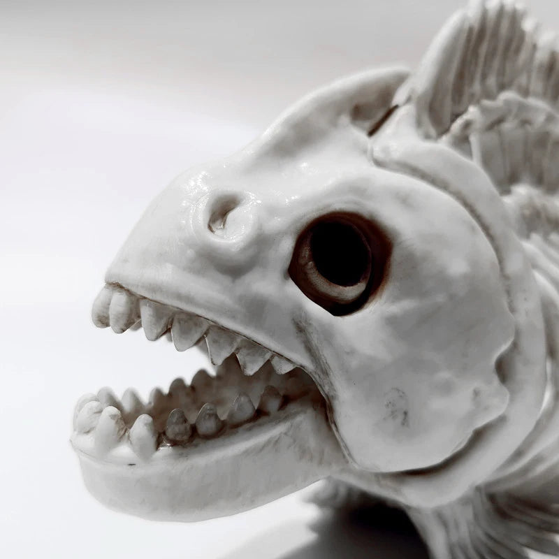 Halloween Animal Skeleton Bones Horror Fish Art Ornaments Halloween Props for Home Bedroom Decor Teaching Tool Kids Gift