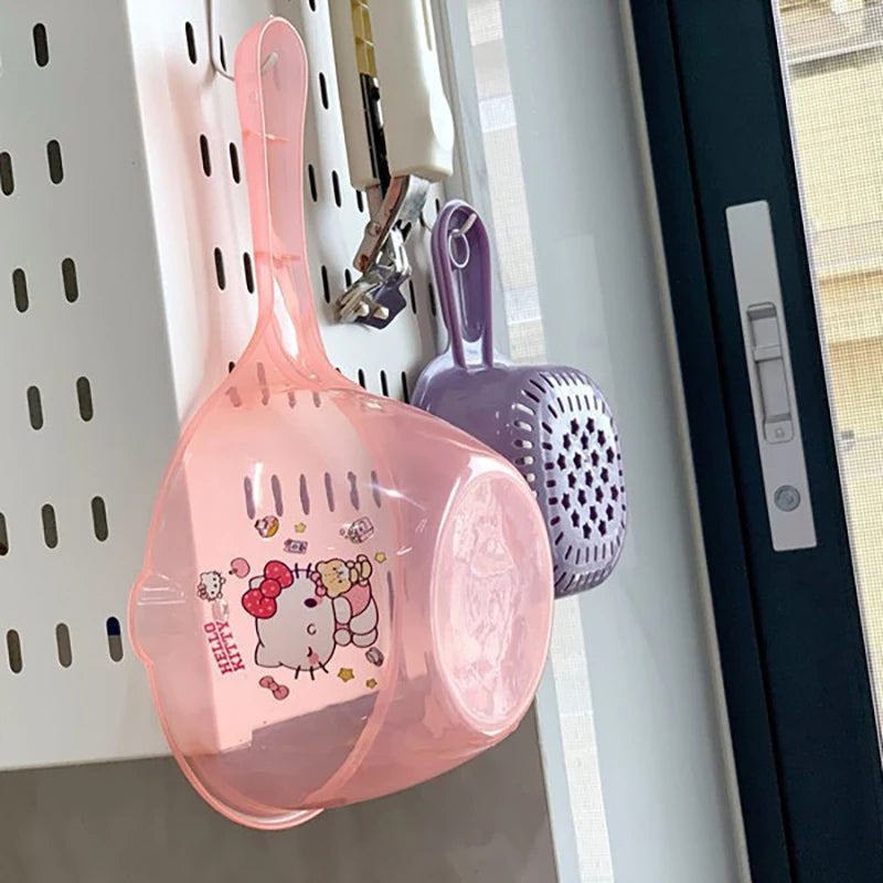 New cartoon Hello Kitty household kitchen water scoop Large plastic hair washing shower spoon portable transparent water spoon