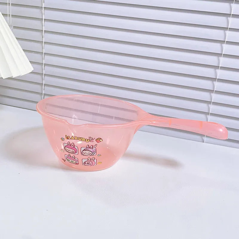 New cartoon Hello Kitty household kitchen water scoop Large plastic hair washing shower spoon portable transparent water spoon