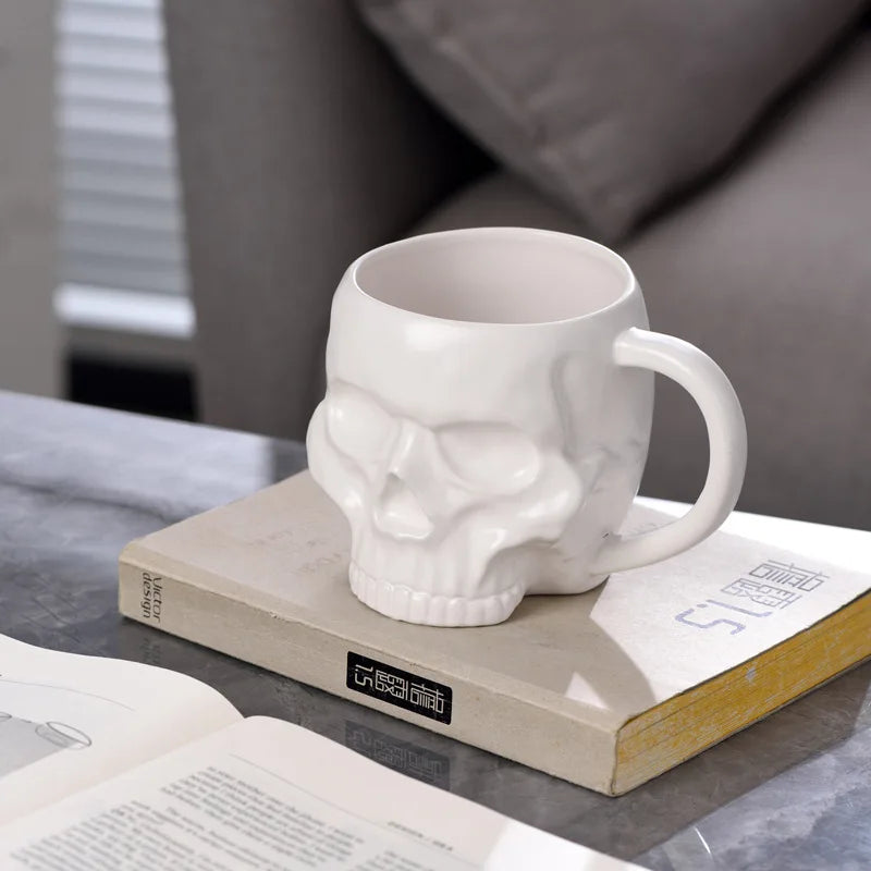1PC 600ML Halloween Skull Cup with Handle Lidless Ceramic Cup Funny Water Beer Milk Cup Mocha Cup Creative Modeling Mug
