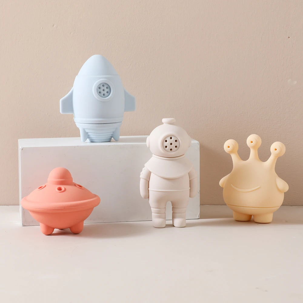 Children's Bath Toys Silicone Space Water Spray Pinch Toys Early Education Intelligence Baby Water Bathtub Bathroom Toys Set