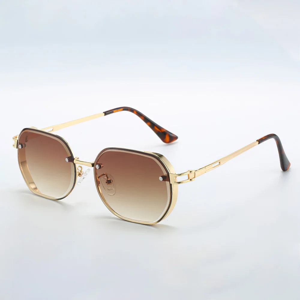 2025 New in Sunglasses for Women Black Frame Gold Border Decoration Fashionable Black Lens Glasses Sunglasses Sunglasses Women