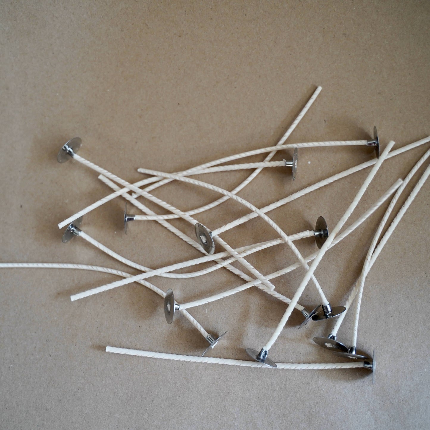 CD 22, 6" Candle Wicks